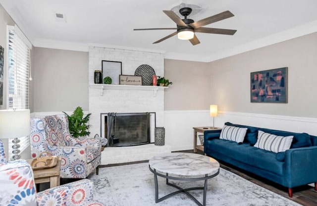 Twin Lakes Retreat | Close to Shaw AFB | Sleeps 9!