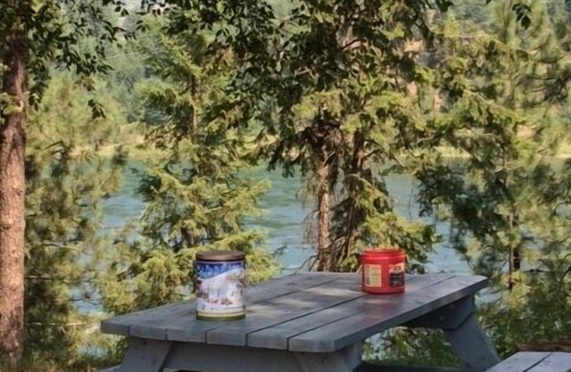 Twin Rivers Motel & RV Park