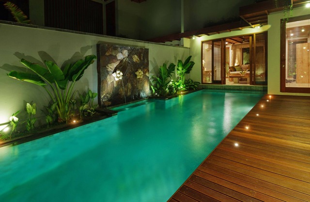 Zwei-Bett-Whirlpool und Pool Villa Sukawati