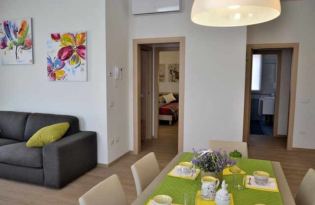 Apartment mit zwei Schlafzimmern und zwei Bädern - Erdgeschoss