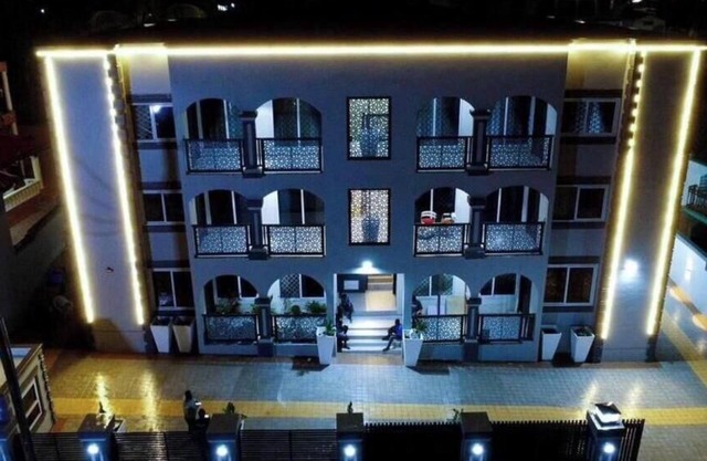 Two-Bedroom Apartment with Balcony #6