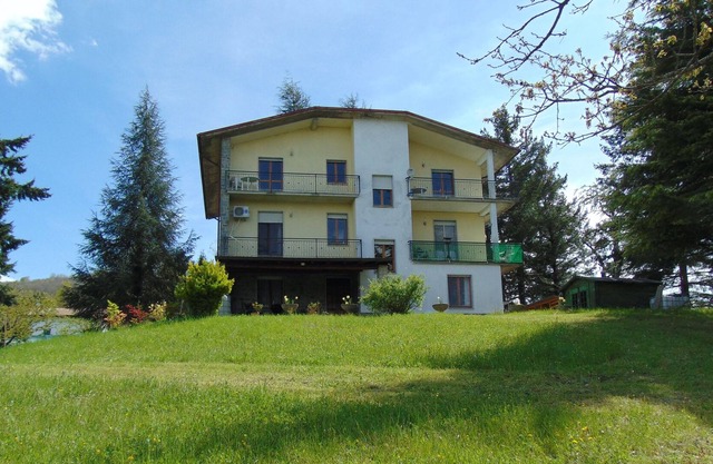 Two bedroom apartment on the ground floor, with terrace and BBQ