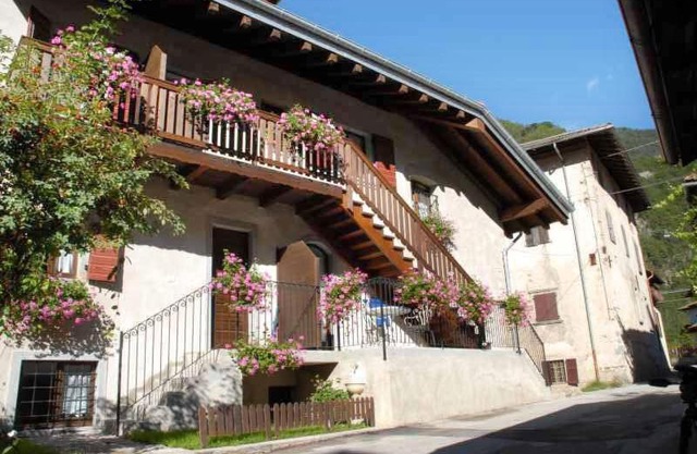 Two-Bedroom Apartment in Concei/Ledrosee 22659