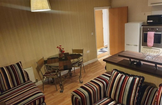 Two Bedroom Apartment, Free parking, Close to UCLAN and free WIFI