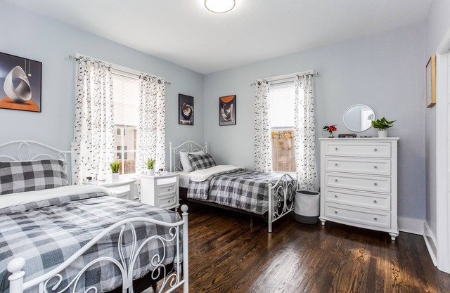 TWO BEDROOM APARTMENT ON FIRST FLOOR ON A DUPLEX