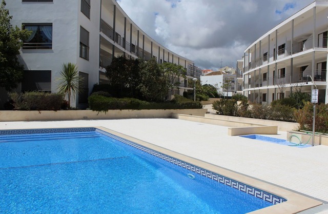 Zwei Schlafzimmer Wohnung Tavira Town, Pool, Internet & UK TV