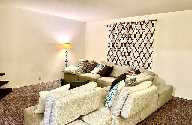 Two bedroom apartment in the heart of Metairie