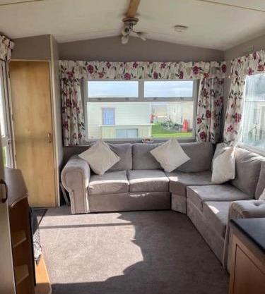 Two bedroom Caravan with Sea Views, Warden Springs Eastchurch