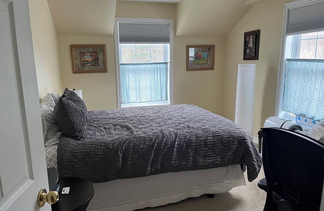 Two bedroom condo located within walking distance of the village of Stowe.