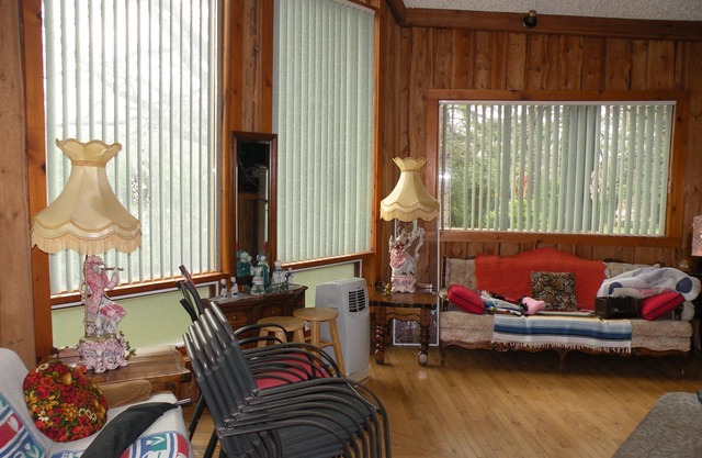 Two Bedroom Cottage near St Malo Provincial Park. Only 5 min. walk to the beach