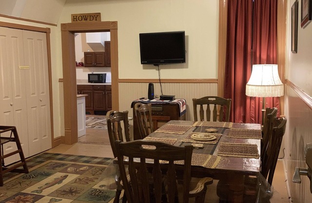 Buffalo Suite, Converted1894 Historisches Hotel, Main Street View mit täglichem Reinigungsservice