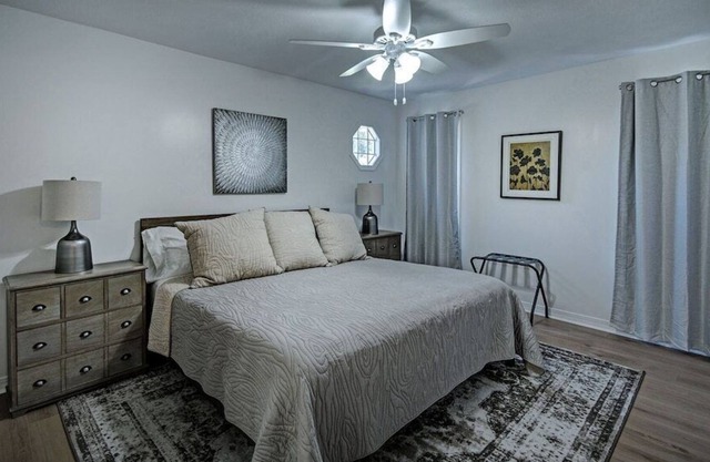 Close to I-55 & Restaurants | Ideal for Long Stays