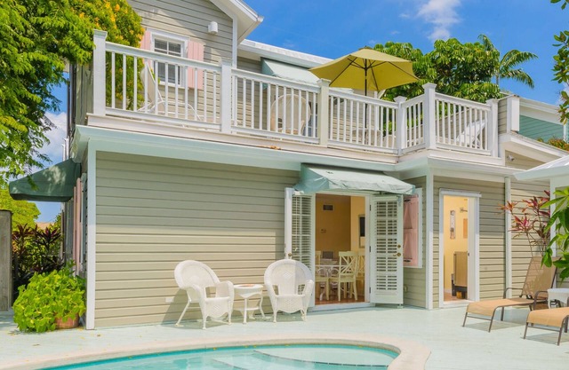 Two Bedroom Two Bath Balcony Villa Steps from Duval!