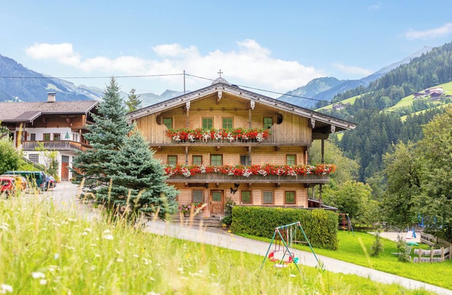 Zwei große Apartments am Bauernhof mit Garten
