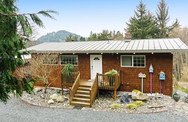 Two-Level Home w/Water View, Free WiFi, Ping-Pong Table, and Private Gas Grill