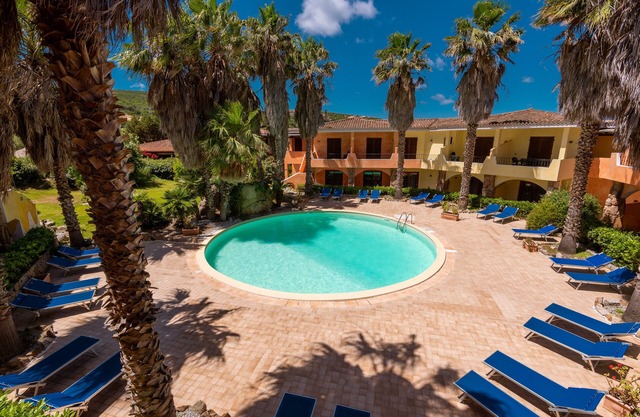 Two-room apartment (4 people) - Palau Green Village