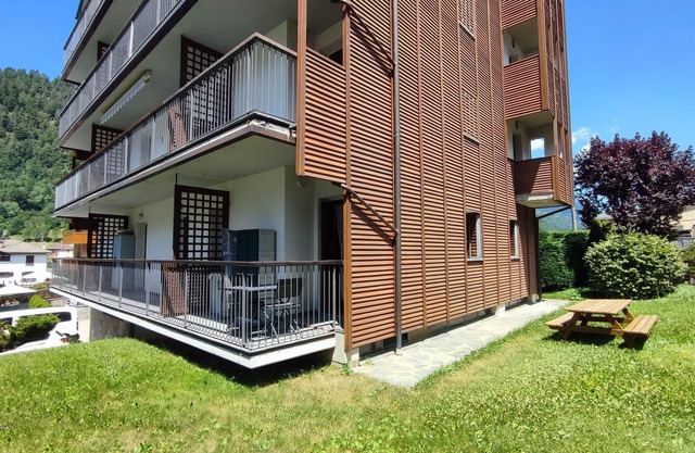 Two-room apartment Aprica center, convenient facilities, with covered parking space