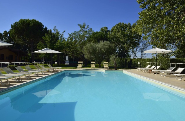 Zweizimmerwohnung in Residenz mit Schwimmbad und Restaurant