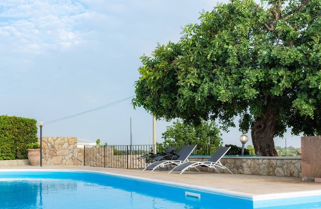 Zweizimmerwohnung in Residenz mit Pool