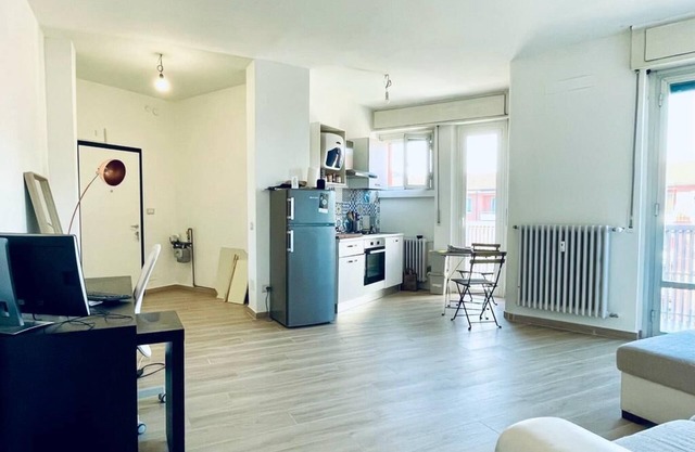 Zweizimmerwohnung San Cristoforo. M4 ein paar Meter entfernt.