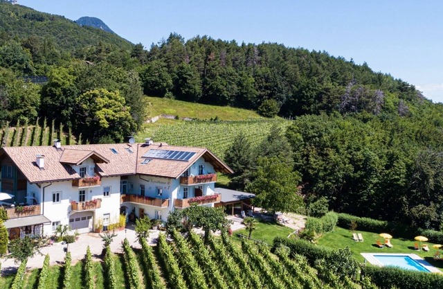 Zweizimmerwohnung mit Pool, Sauna und herrlicher Aussicht