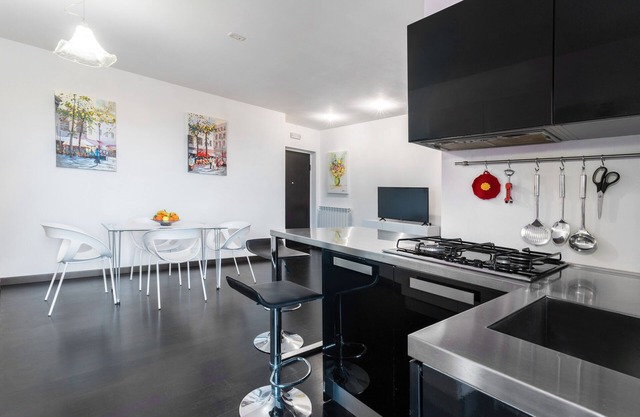 ZWEIZIMMERWOHNUNG, Terrasse mit Meerblick, 1. Etage mit Lift, Wohngebiet