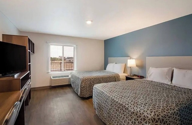 Two Spacious Room Near UT Austin w/Full Kitchen – Ideal for Students & Families
