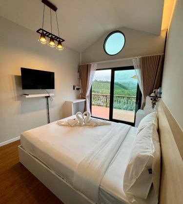 Two Tree Cafe At Suanmuangthong