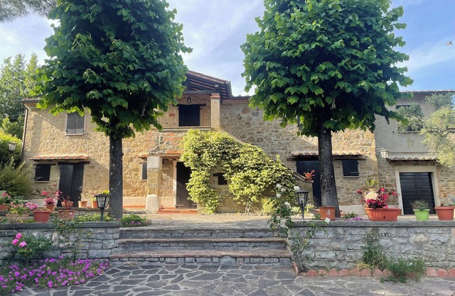 Typical stone cottage with large garden and private parking space