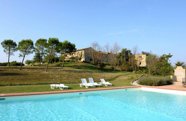 FeWo in Asciano,Pool,Tennisplatz,familienfreundlich,Wi-Fi,Dorfnah,bis 4 Pers