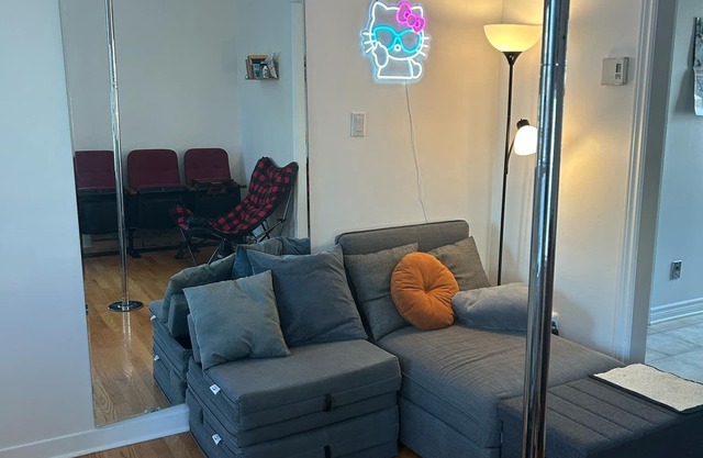Typical Montreal Appartement - Cozy 1BR Getaway