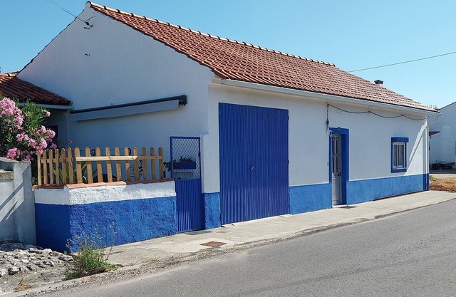 Typical Portuguese house in a village 5 mns from Tomar