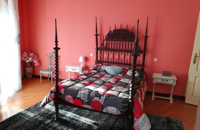 Typologie von Wohnraum T3, bestehend aus einer Küche, 2 Wohnzimmer, 3 Schlafzimmer, 1 Badezimmer