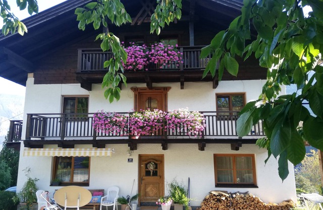 Tiroler Ferienwohnung am Eingang des Oetztales für max. 7 Personen