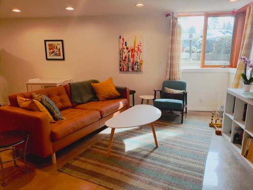 U of A Homestay, Trails & Whyte Ave