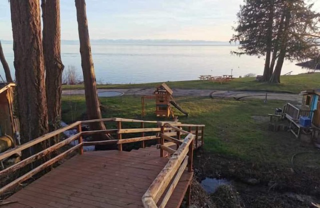 U1 Seaside Serenity: Seal Bay Glamping Retreat