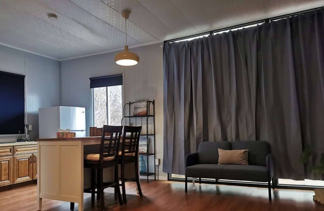 U12 Seaside Serenity: Seal Bay Glamping Retreat（2）