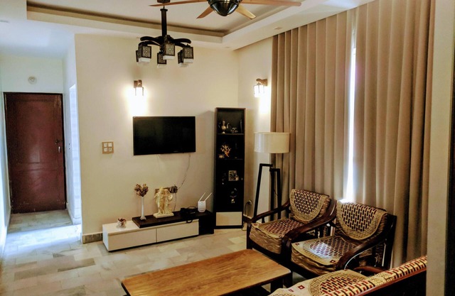 Uber Apartment für 4 in Central Delhi | U-bahn 5 minuten entfernt | Voll klimatisiert