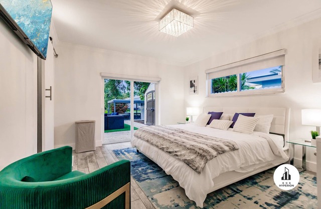 Uhost AI | 5BR Escape | Pool, Hot Tub & Family Fun