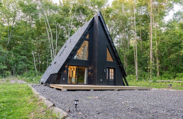 Ukihaus Hudson: Enchanting Hudson Valley A-Frame