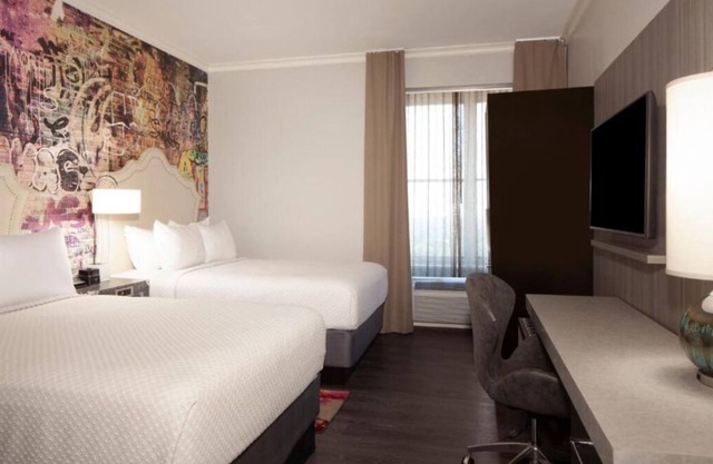 Ultimate Atlanta Retreat: Relaxing Room w/ Access to Vibrant Midtown Attraction