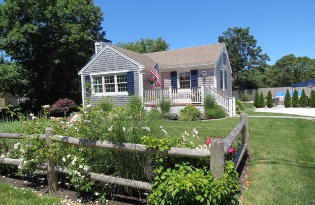 Great Cottage in der Nähe von Nauset Beach, (Bettwäsche inklusive); 040-O