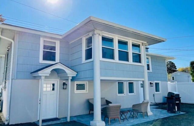 Ultimate Coastal Cottage! New Private 2 BR Escape!