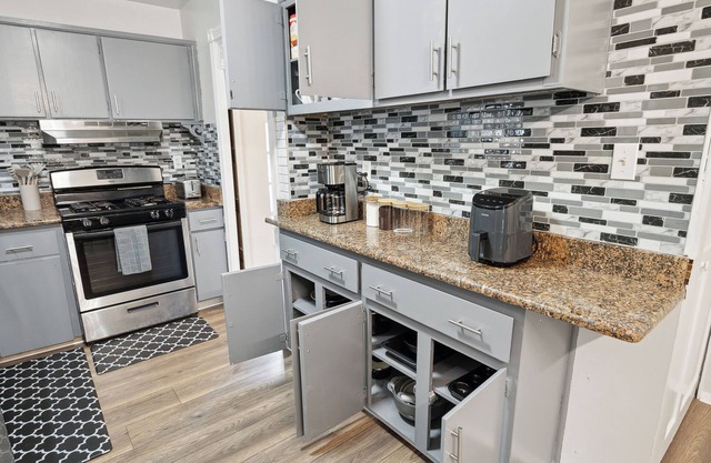 Ultimate Fun Getaway: 3BR House with Games, Movie Room, & Modern Amenities!