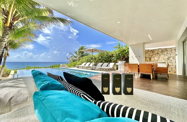 Ultimate Oceanfront Villa w/ Maid Daily