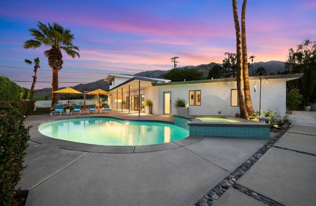Ultra Luxe Spa-Like Mid-Century Mod Haven- Pool, Spa, Views & More 3BD, 3BTH