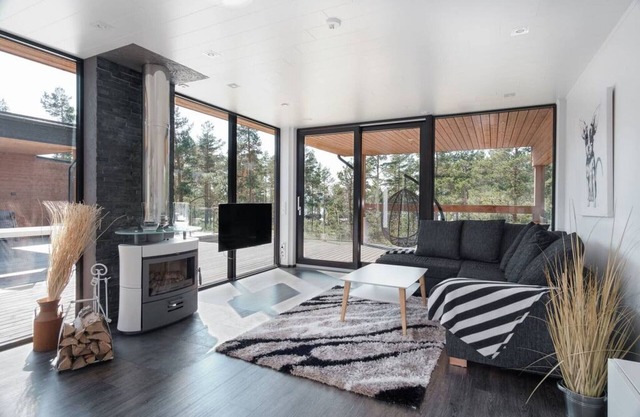 Ultra-Modern Secluded Villa w/ Jacuzzi & Sauna