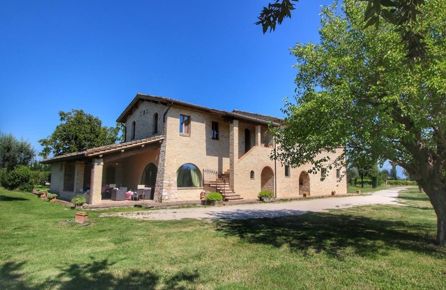 Villa pro Person mit Wald