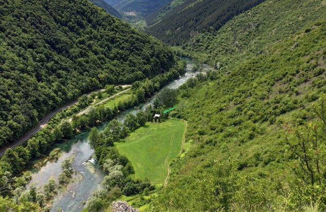 UNA CANYON PARADISE