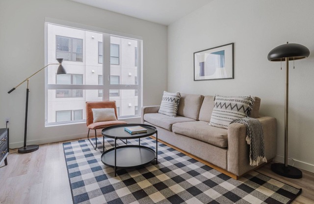 Unbelievable Hayward 2BR w/ Pool & Gym, near BART, by Blueground